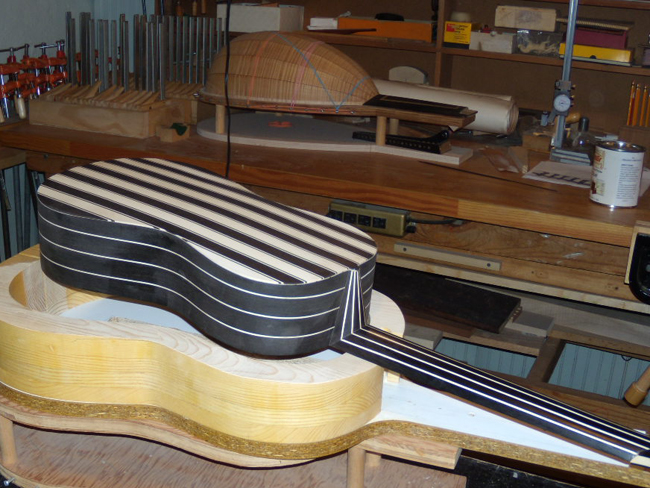 baroque guitar making