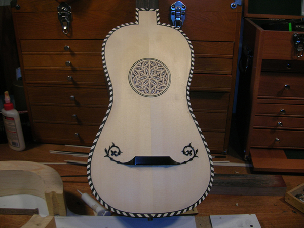 baroque guitar making